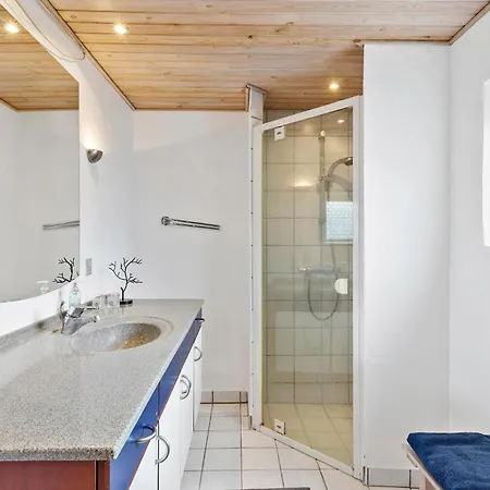 Pet Friendly In With Wifi Holiday home Tranekaer