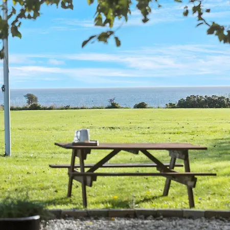 Pet Friendly In With Wifi Holiday home Tranekaer